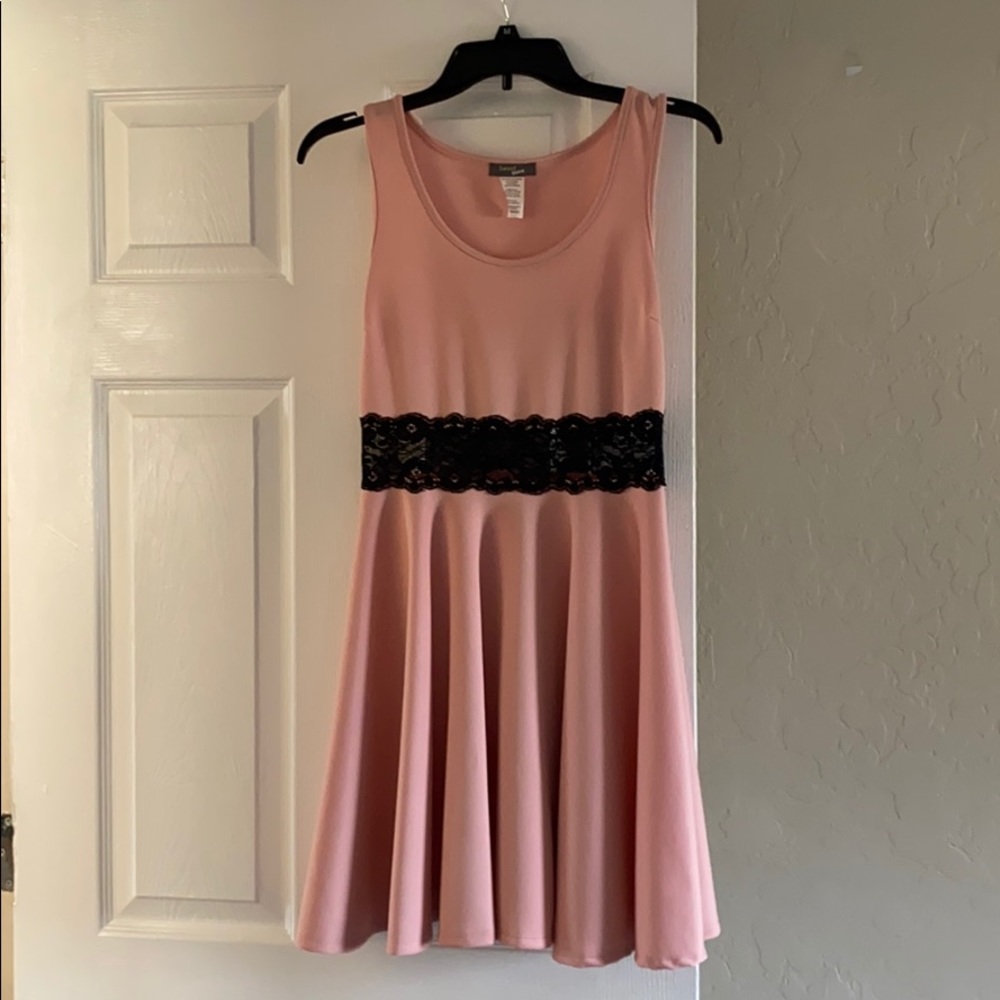 Adorable dress - no longer wear